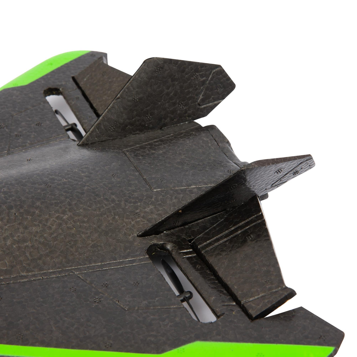 Sky Viper Vector Performance Stunt Jet Drone diseñado para alcanzar velocidades de hasta 35 mph equipado con tecnología avanzada de sujeción de posición, incluye control remoto de largo alcance de 600