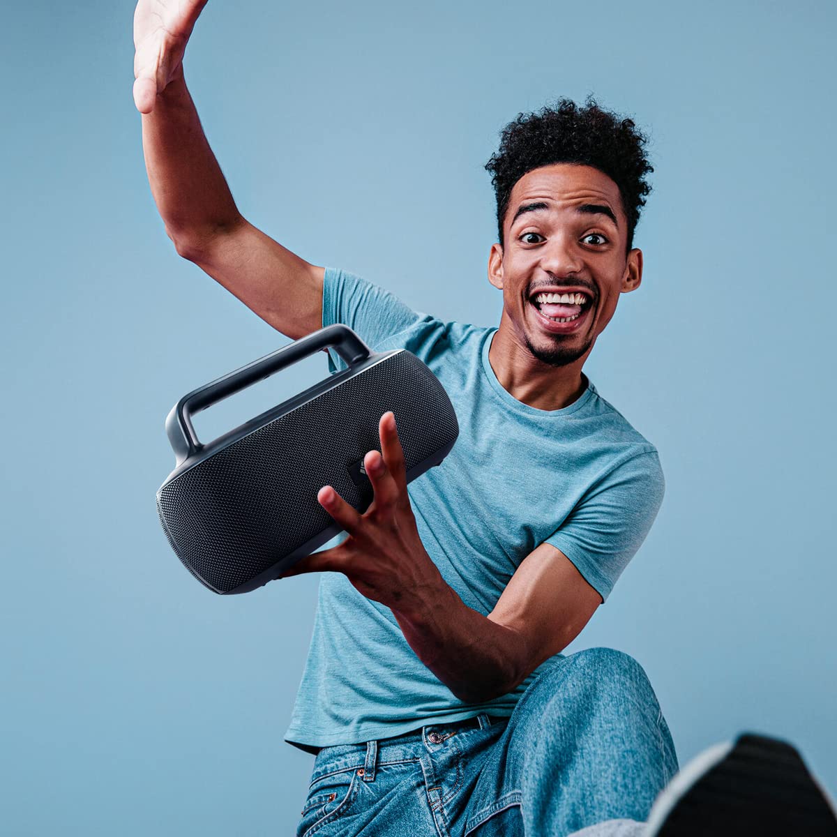 Next Trend - Altavoz BT Resistente al Agua a batería, Efecto subwoofer, reproducción Directamente Desde la Tarjeta SD, 30 W RMS, batería de Larga duración