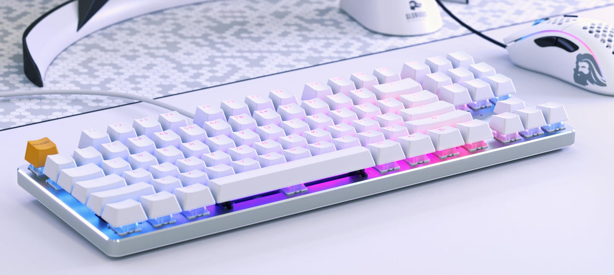 Glorious Gaming GMMK TKL (85%) - Teclado gaming mecánico, switches Gateron Brown (táctiles), keycaps dobles, RGB, hot swap y personalizable, TKL, distribuciones QWERTY estadounidense - Blanco