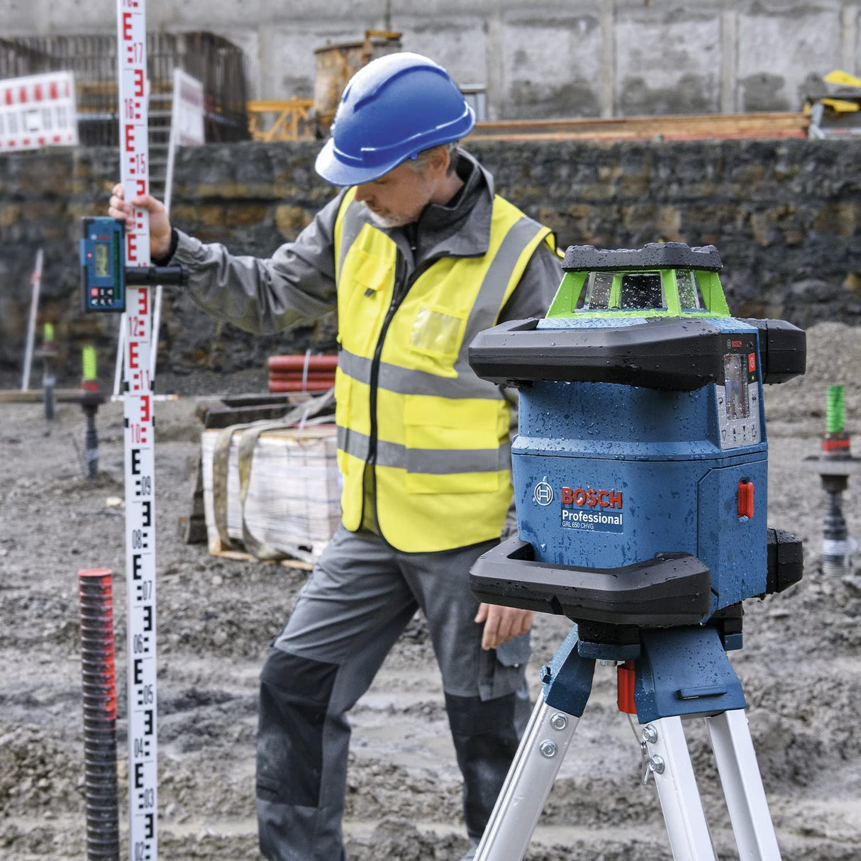 Bosch Professional Nivel láser giratorio sistema de 18V GRL 650 CHVG (láser verde, nivelación exterior, 1 batería 18 V 4,0 Ah + cargador, función aplicación, alcance: 650 m, en maletín de transporte)