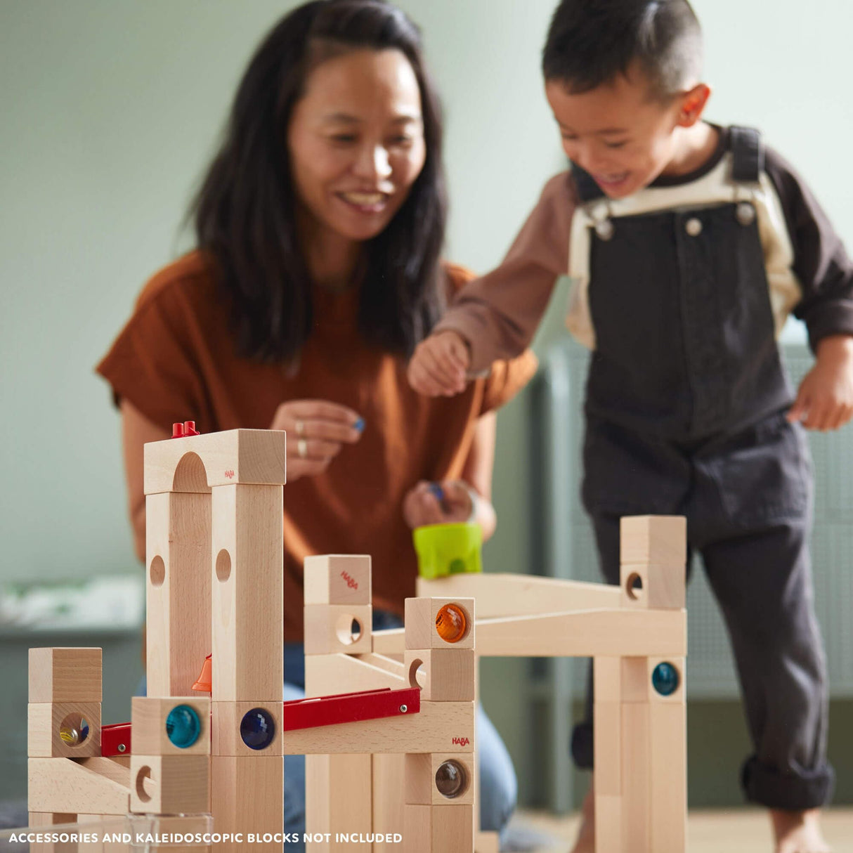 HABA 1136 Ball Track – Large Basic Pack- Large Construction Set with 42 Beechwood Pieces. Includes 6 Glass Marbles and a Little Bell. For Ages 4 and Up (Made in Germany)