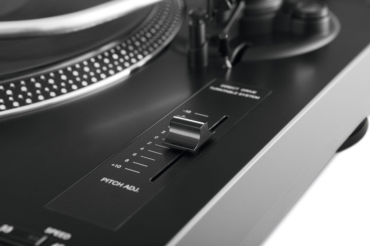 TechniSat TECHNIPLAYER LP 300 - Tocadiscos profesional USB (con función Scratch y digitalización, velocidad de rotación: 33/45 rpm, accionamiento directo controlado por cuarzo), color negro