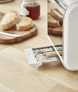 Swan Nordic Set Desayuno Hervidor de agua 1,7L 2200W, Tostadora Pan ranura ancha 2 rebanadas, Microondas 20L digital, diseño moderno, efecto madera, blanco