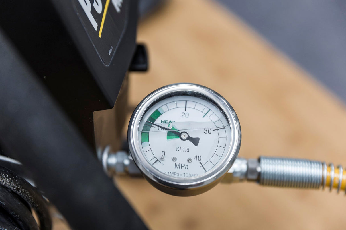 WAGNER bomba de piston ProSpray 3.20 - para dispositivos básicos Airless: Caudal max. 2,0 l/min, Manguera alta AP DN6, 15 m