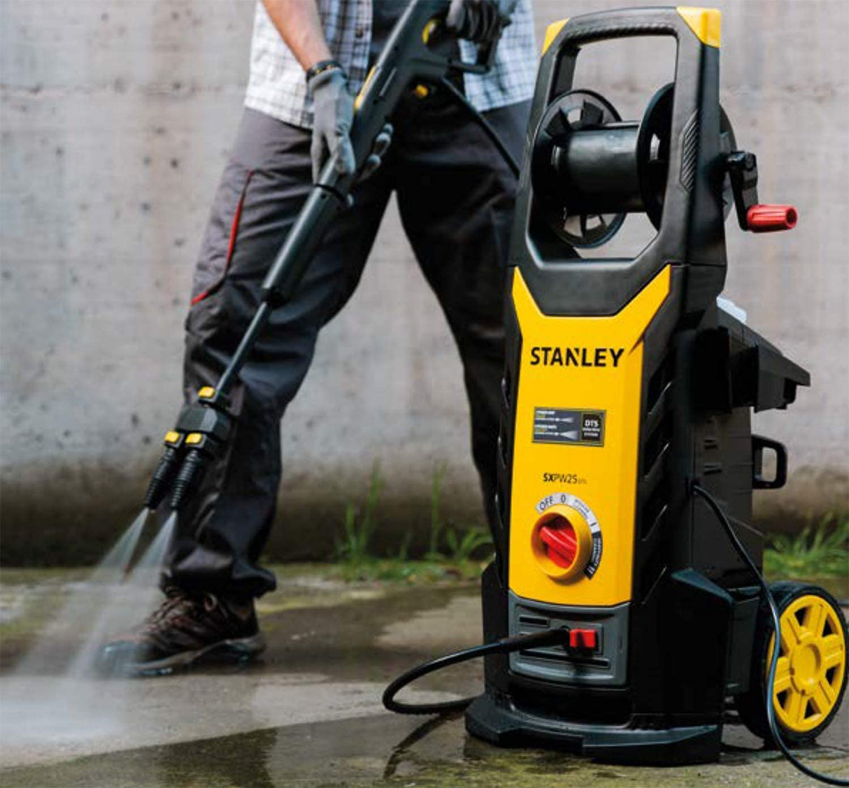 Stanley Hidrolimpiadora de Alta Presión SXPW25DTSE con 2 Motopompas (2500 W, 150 Bar, 810 l/h)