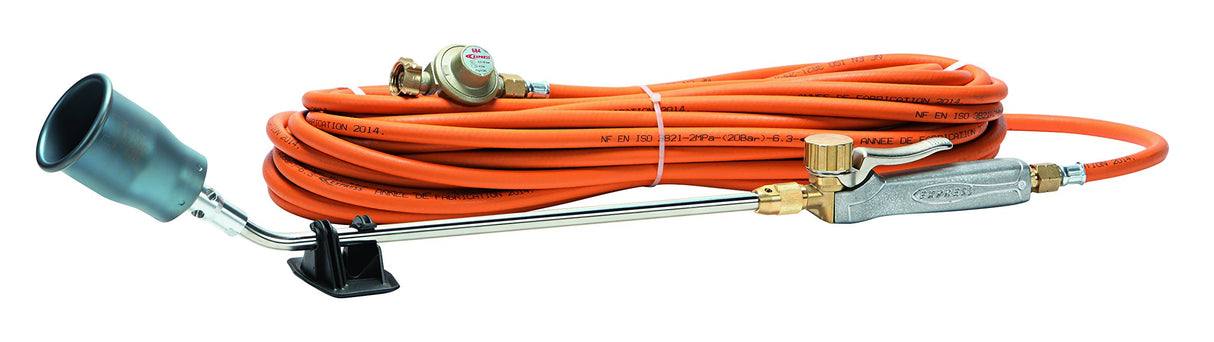 Pack TITANIO con 1 Quemador Ref. 150T + 1 Collar Ref. L400 + 1 Mango de Gatillo Todo Metal Ref. 640 con Empalme Giratorio + 20 m de Tubo Ref. 963/20S + 1 Regulador de 4 Bares Ref. 684 - EXPRESS