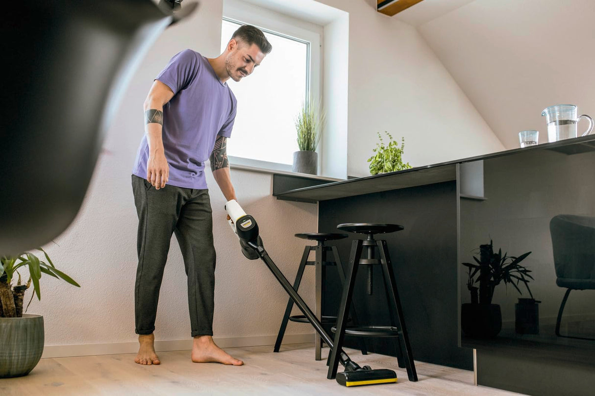 Kärcher Aspirador a batería VC 4 Cordless myHome, 2 Niveles aspiración, batería 21.6 V, autonomía por Carga 30 min Aprox., Peso 2.3 kg, Cargador, Soporte Pared, boquillas Suelo y Ranuras