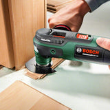Bosch AdvancedMulti 18 - Multiherramienta a batería con maletín (1 batería 18V, cargador, plato lijador delta, set de hojas de lija, 2x hojas de sierra, empuñadura adicional, Sistema 18 V, 2,5 Ah)
