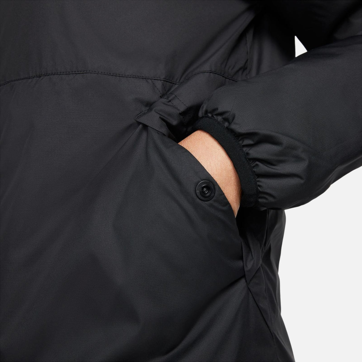 Nike Womens Jacket W Nk Syn Fl Rpl Park20 Sdf Jkt, Black/White, DC8036-010, M