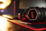 Konix UFC Auriculares Gaming con Cable 7.1 para PC - Altavoces de 50 mm - Micrófono Desmontable - Cable USB de 2 m - Retroiluminación - Negro y Rojo