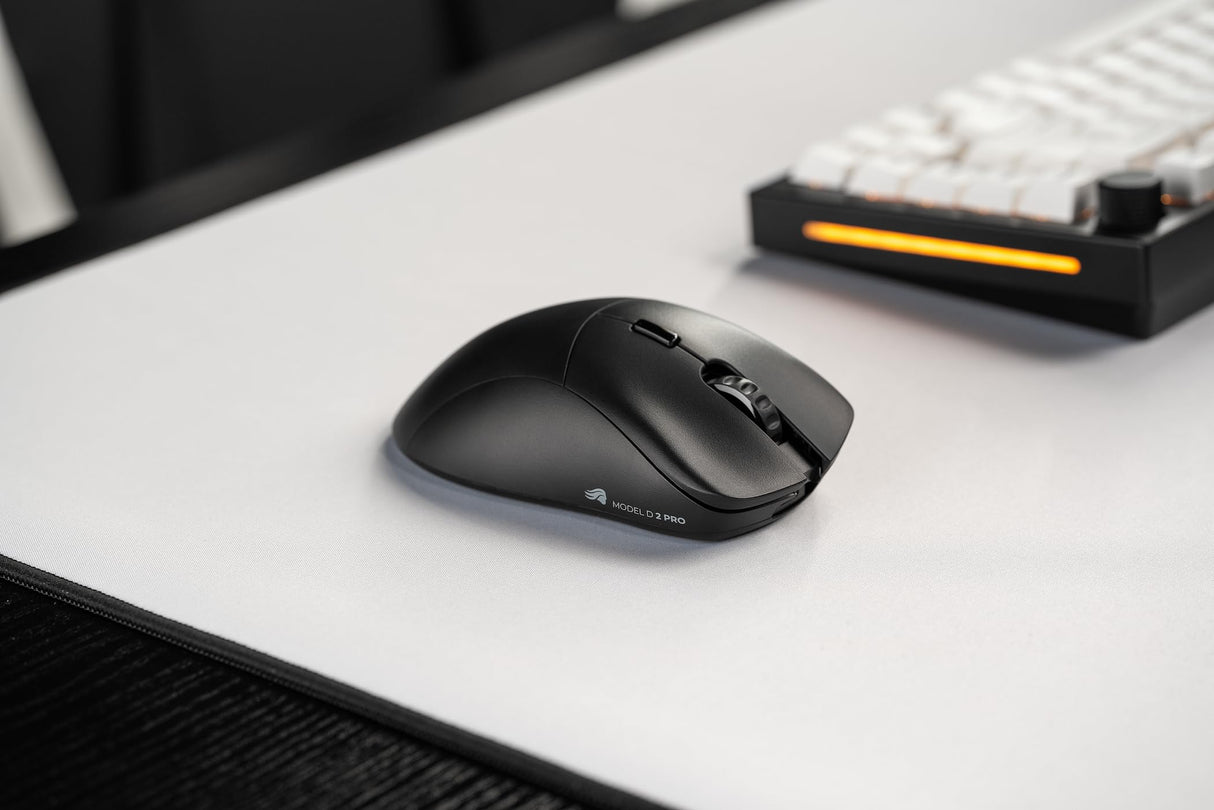 Glorious Gaming Model D 2 Pro Ratón Gaming inalámbrico - 2,4 GHz 1 ms de retardo, 100M clics, 60 g Ultraligero, Gran batería, Sensor PPP 26K, RGB, ergonómico, 6 Botones, Deslizadores de PTFE - Negro