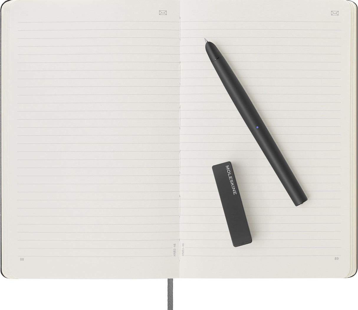 Moleskine Smart Writing Set, Libreta Inteligente con Bolígrafo Inteligente Incluido, Cuaderno Digital de Moleskine con Páginas a Rayas, Grande, 13x21 cm, Negro