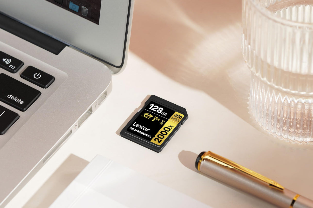Lexar Professional 2000x Tarjeta SD 128GB, SDXC UHS-II Tarjeta de Memoria sin Lector, hasta 300MB/s de Lectura, Class 10, U3, V90 SD para DSLR, cámaras de Video en Calidad de Cine (LSD2000128G-BNNAG)
