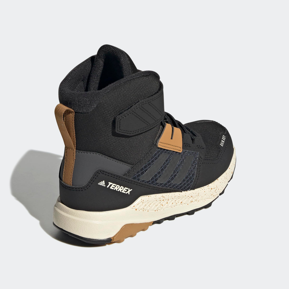 adidas Terrex Trailmaker High Cold.RDY Hiking Shoes, Zapatos de Senderismo, Core Black/Grey Six/Mesa, 36 2/3 EU