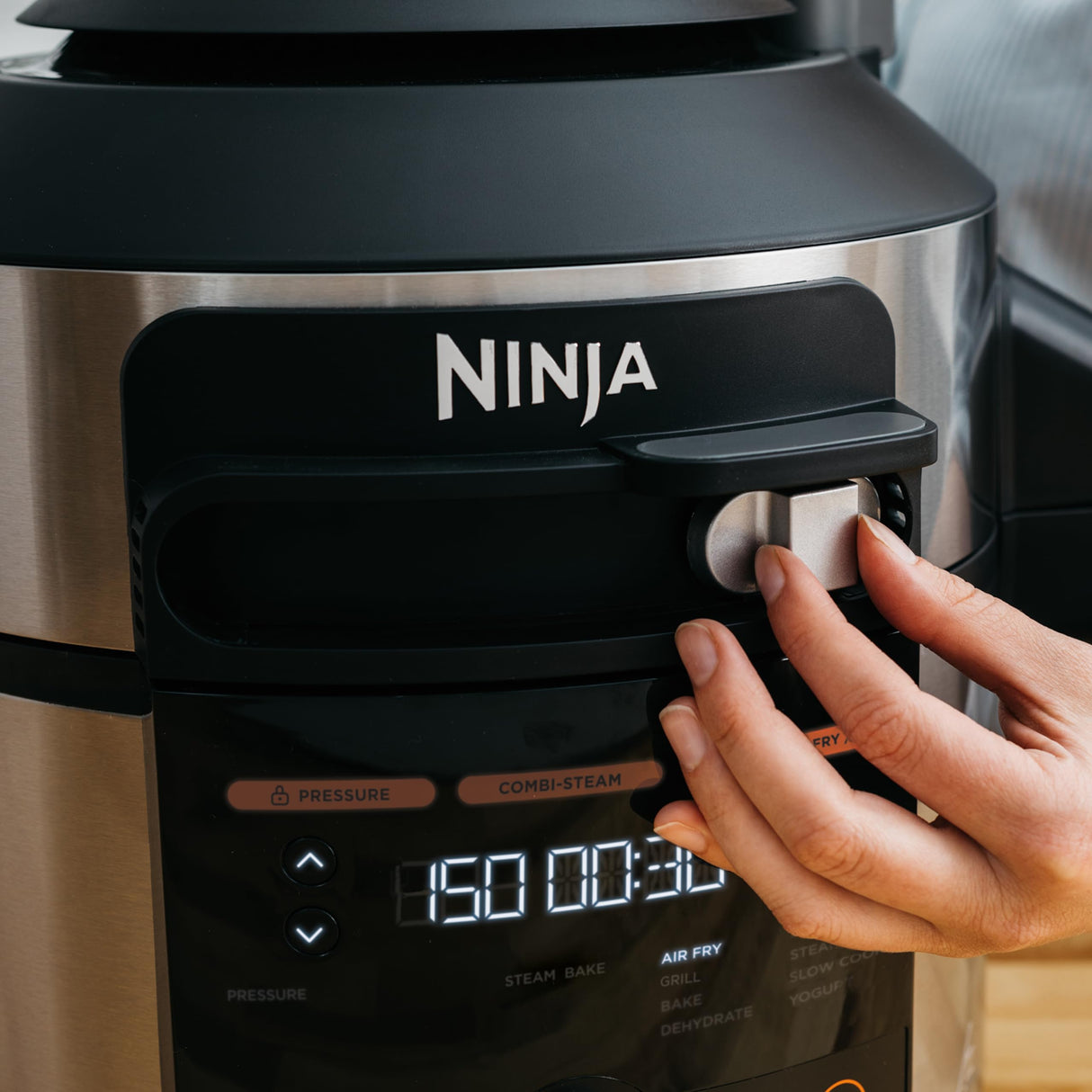 Ninja Foodi Olla eléctrica multifunción con SmartLid, 6 l, 11 funciones de cocción en 1, Olla a presión, Freidora de aire, Cocción lenta, Parrilla, Hornear y más, acero inoxidable, OL550EU