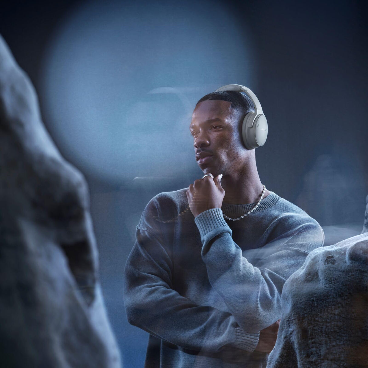 Bose QuietComfort Headphones, Auriculares inalámbricos con cancelación de Ruido, Auriculares de Diadema con Bluetooth, micrófono y Cable con hasta 24 h de autonomía, Gris de Luna - Edición Limitada