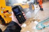 JCB Tradesman 4 Robusto Impermeable 4G Móvil Sin SIM Teléfono Dual-SIM con antorcha TP1242 - Negro