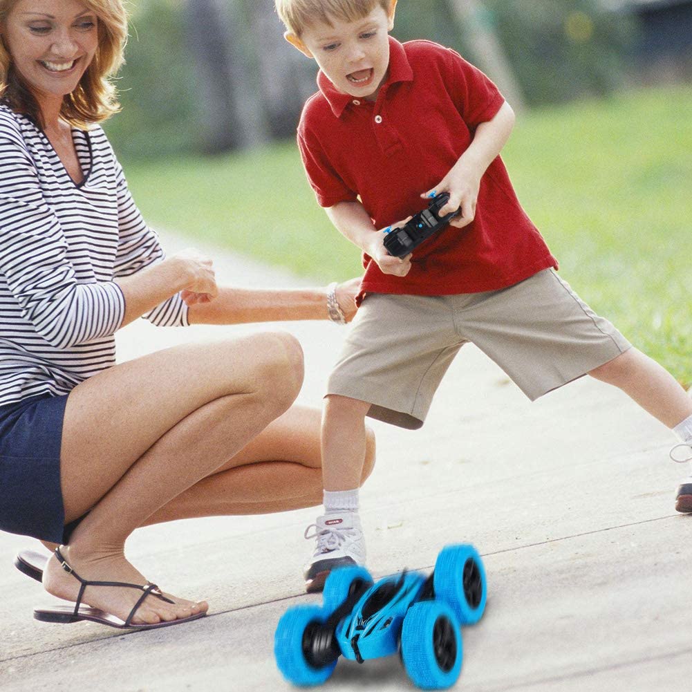 FunsLane RC Stunt Car con Control Remoto, 2.4 GHz RC Racing Trucks Off Road, 4WD Doble Cara 360 ° Giros y Volteretas RC Crawler Juguetes al Aire Libre para niños, Azul