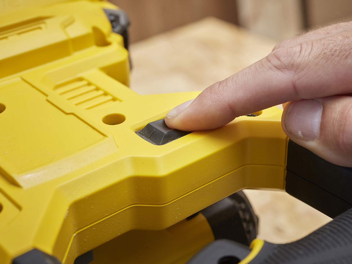 STANLEY FATMAX SFMCS701M1-QW - Ingletadora sin cable 18V, 190mm, 3800 rpm, Incluye 1 cuchilla 40 dientes, 1 batería 4Ah y cargador Gama FATMAX V20