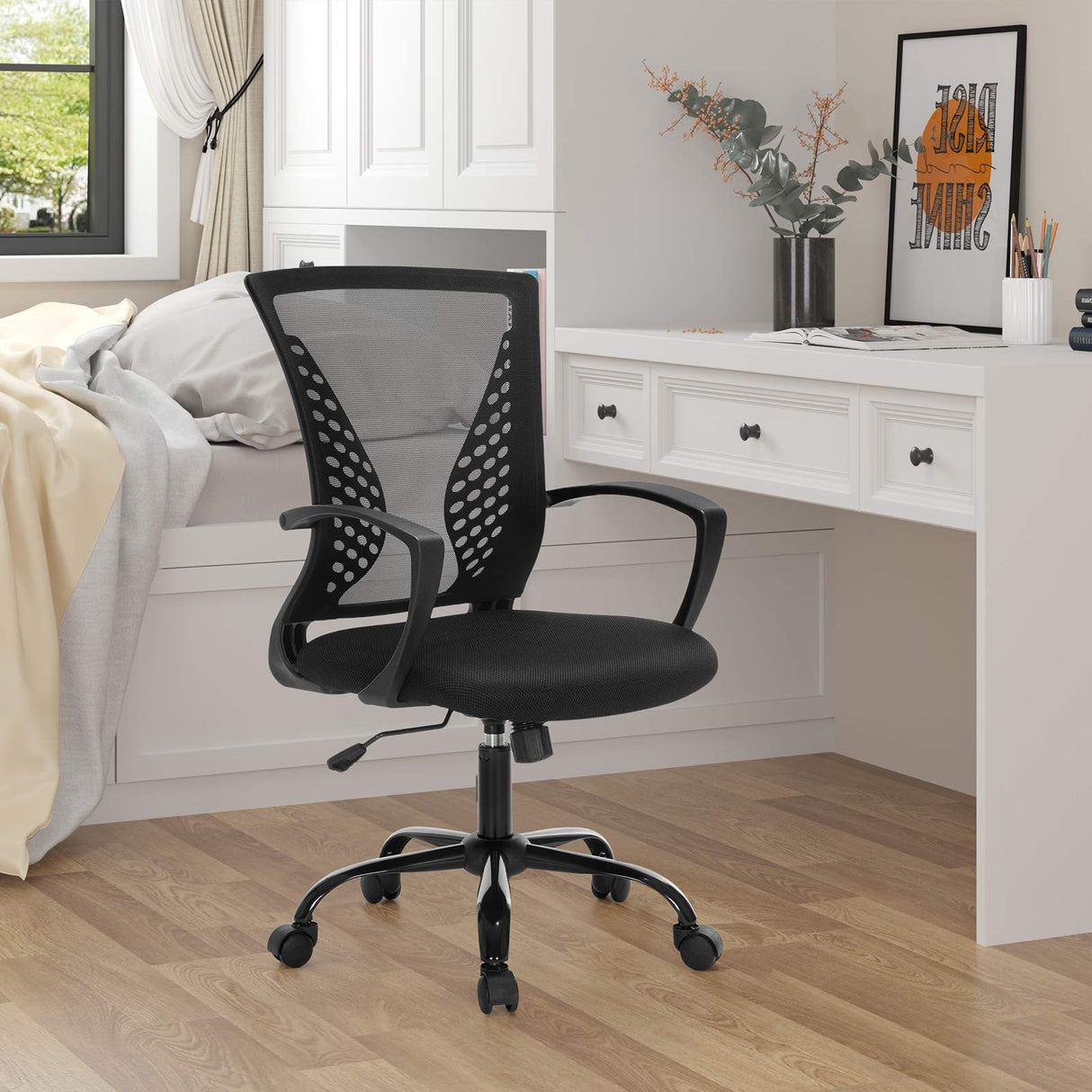 SONGMICS, Silla Giratoria, Regulable en Altura, Función de Inclinación, Respaldo y Asiento de Malla Transpirable, para Estudio de Oficina, Carga Máx. 120 kg, Negro OBN22BK, 58 x 60,5 x (96-104) cm