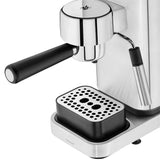 WMF Lumero - Cafetera expreso con 3 portafiltro, 1400 vatios, para 1-2 tazas de expreso, 15 bares, reposavasos, espumador de leche, prensador de café, luz led, acero inoxidable mate