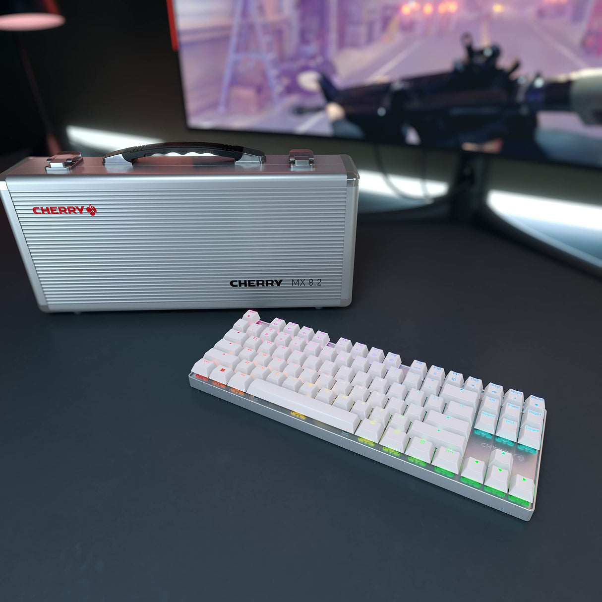 CHERRY MX 8.2 TKL Wireless, Teclado Mecánico Inalámbrico de Gaming sin Teclado Numérico, Distribución Alemana (QWERTZ), con Maletín Metálico de Transporte, Switches MX BROWN, Blanco