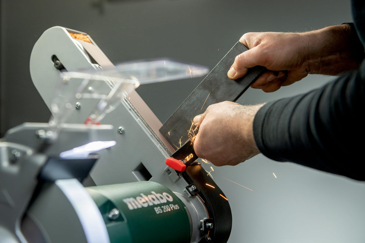 Metabo Lijadora Combinada Universal BS 200 Plus, Máquina para Lijar, Afilar y Desbarbar, Potencia 600W, para Madera y Metal, Multifuncional, Cable de 1.8m