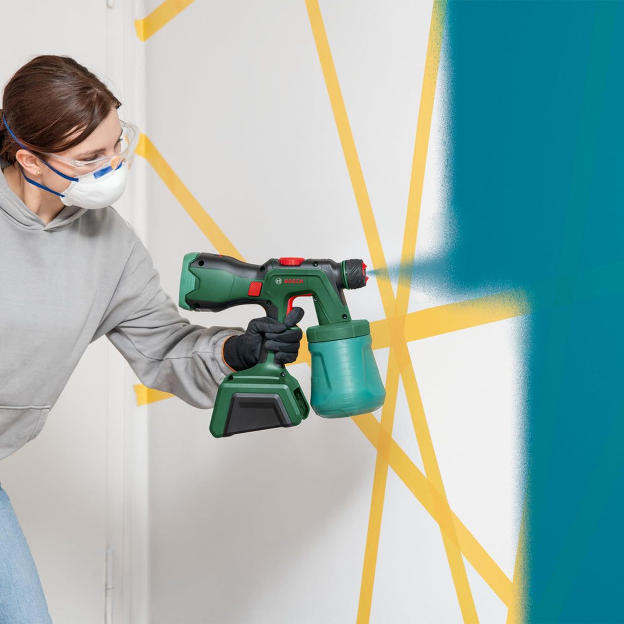 Bosch pulverizador Pintura con batería UniversalSpray 18V-300 (pulveriza Pintura de látex/emulsión, Barniz y Laca; 2 m²/min; depósito 1200 ml; Sistema 18V; sin batería)