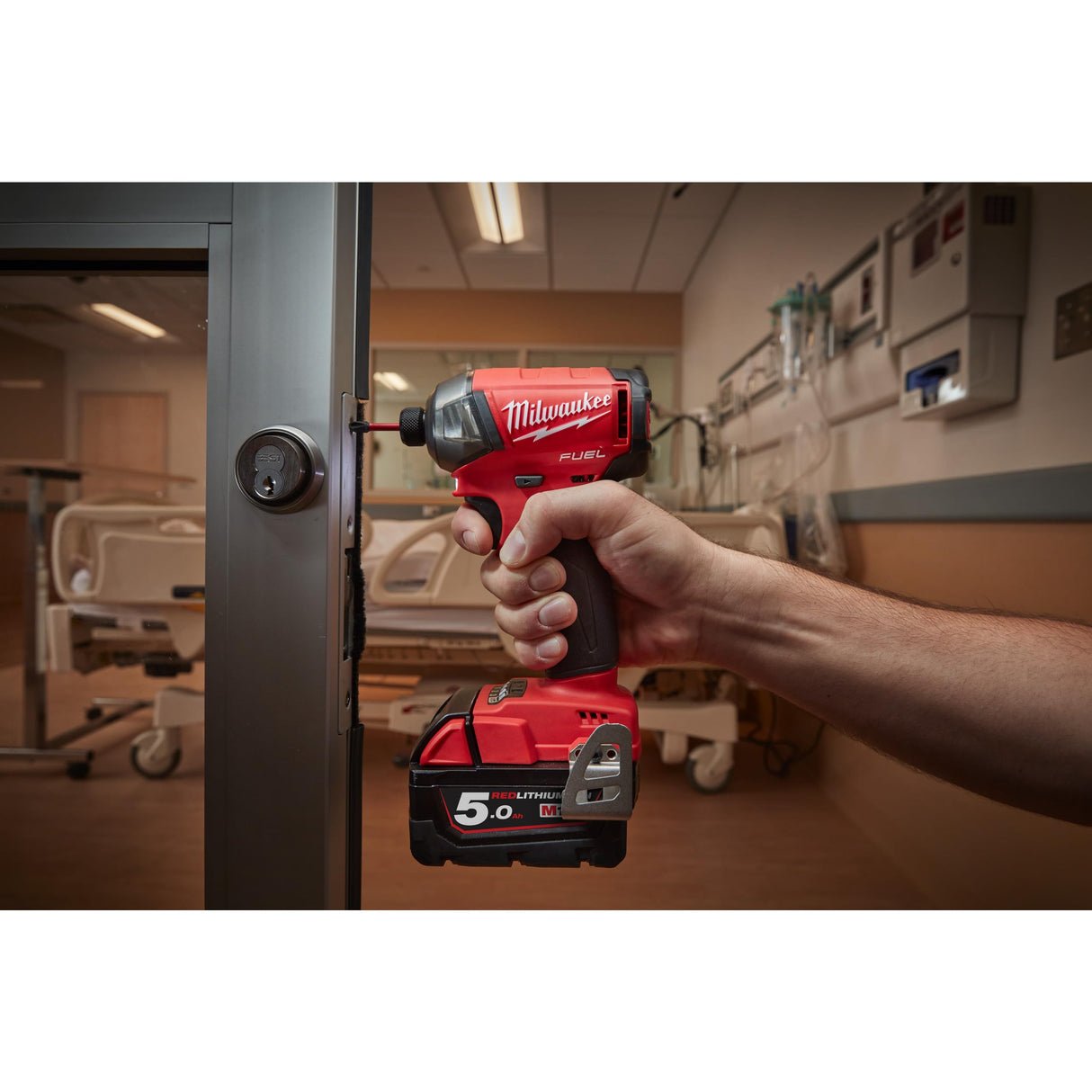 Atornillador de impacto silencioso M18 FUEL™ SURGE™, 1/4" hex - M18FQID-0X