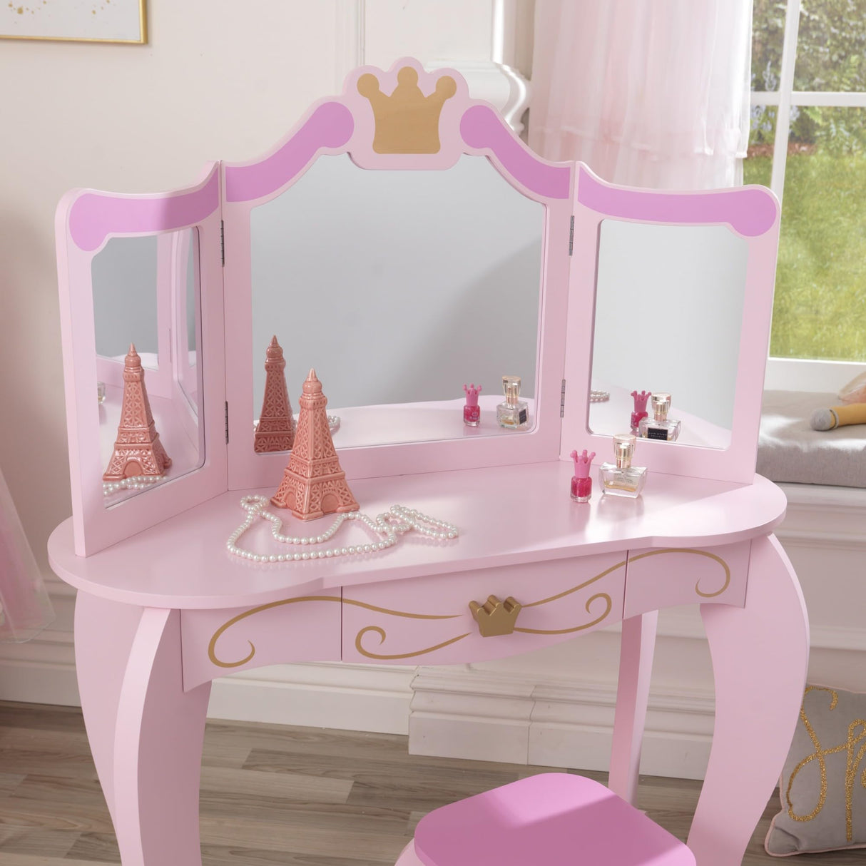 KidKraft Juego de tocador de Maquillaje Infantil Princesa con Espejo y Taburete de Madera, Muebles para Salas de Juego y Dormitorio de niños (76123)