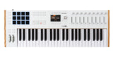 Arturia KeyLab 49 MK3 White, teclado c/controlador MIDI producción, paq. software todo-en-1-49 teclas, 9 codificadores, 9 faders, 1 rueda modulación, 1 rueda inflex. tono, 12 almohadillas - Blanco