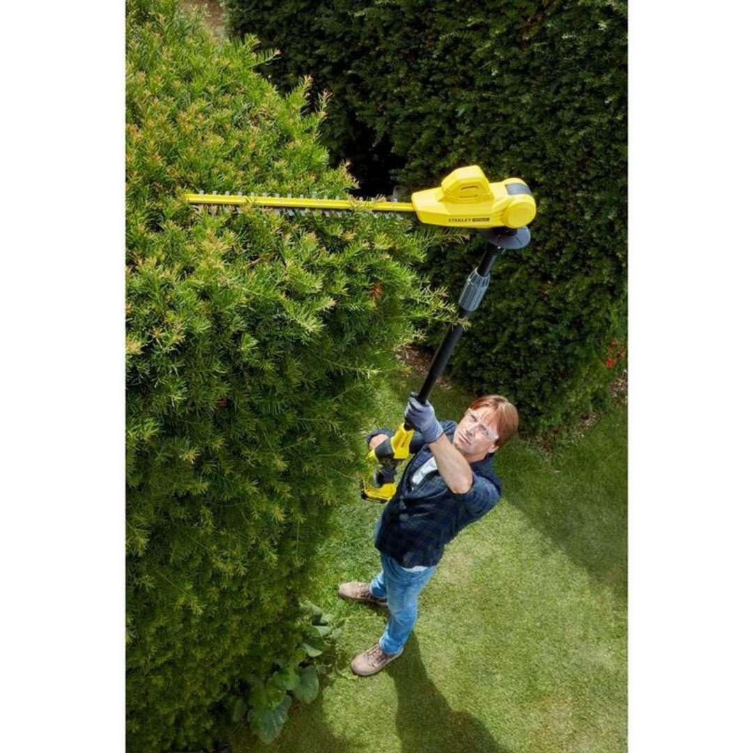 STANLEY FATMAX SFMCPH845M1-QW - Cortasetos de pértiga V20 con batería 4Ah, Longitud de Cuchilla 45 cm, Cabezal pivotante, Mango ergonómico