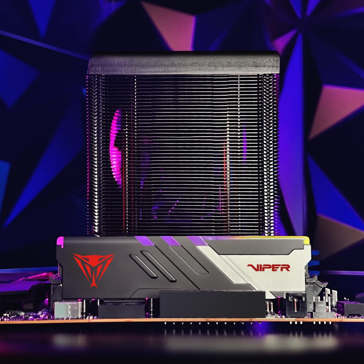Memoria Patriot Viper Venom RGB DDR5 de 32 GB (2 x 16 GB) a 6400 MHz UDIMM para Juegos de Escritorio - Kit de Memoria PVVR532G640C32K