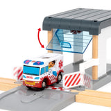 BRIO World - Set Ferroviario Equipo de Rescate, World Ferrocarriles, Set de Construcción de Madera, Juguete para Niños y Niñas 3+ Años, 44 Piezas