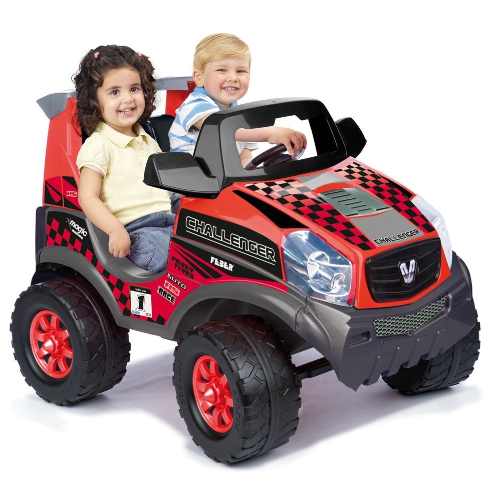 FEBER - Challenger 12 V Coche, Coche de 2 Plazas Deportivo, Color Rojo, Alcanza 5,3km/h, Incluye Batería y Cargador, Autonomía de 40 min, para Niños de 3 a 7 años, Famosa (800008262)