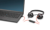 Poly Blackwire 8225 - Auriculares estéreo con Conector USB-C, cancelación Activa de Ruido y Brazo de micrófono Flexible, Color Negro