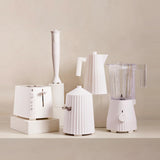 Alessi Plissé MDL09 W, Batidora de Diseño con Jarra Graduada, en Resina Termoplástica, Enchufe Europeo 700W, 1,5l, Blanco