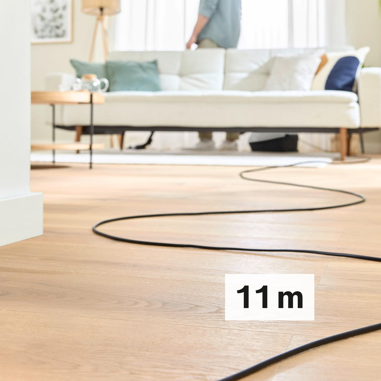 Bosch - Aspirador con Bolsa, Serie 4, Volumen XL de Bolsa de Polvo, Boquilla para Ranuras y tapicería, Blanco, BGB41WH1