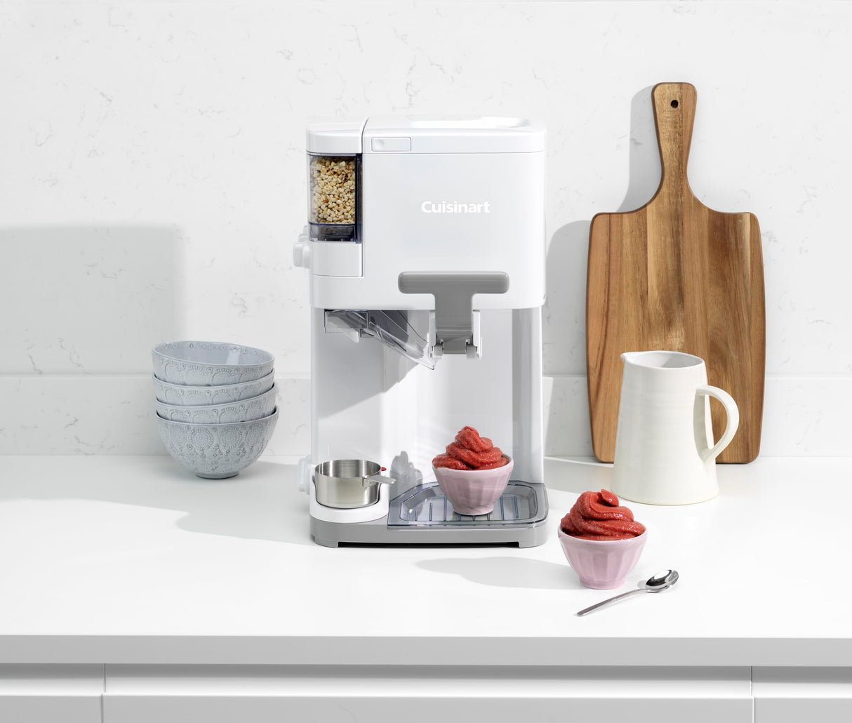 Cuisinart Heladera Soft Serve Ice Cream Maker, Capacidad 1.4L, 100% automática, Helado suave, Dispensador de toppings, Cucuruchos
