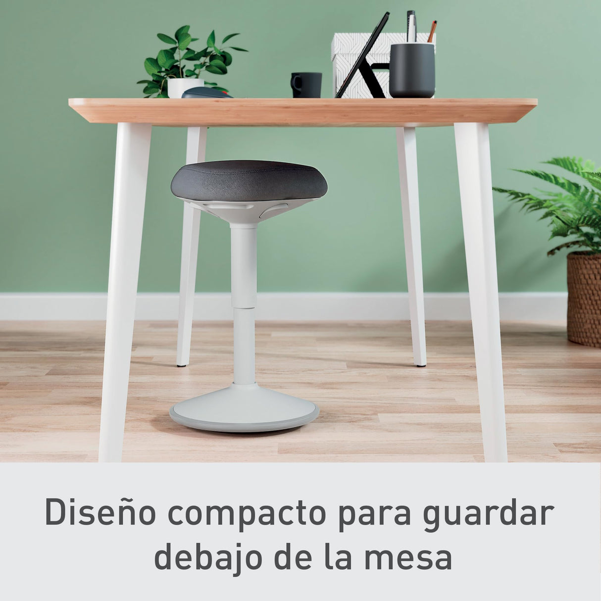 Leitz Ergo Taburete Ergonómico con Acolchado Doble, Altura Ajustable 47 a 64cm para Trabajo Sentado, Cubierta Fabricada con un 100% de Material Reciclado Post-Consumo, Gama Ergo, Gris Claro, 65440085