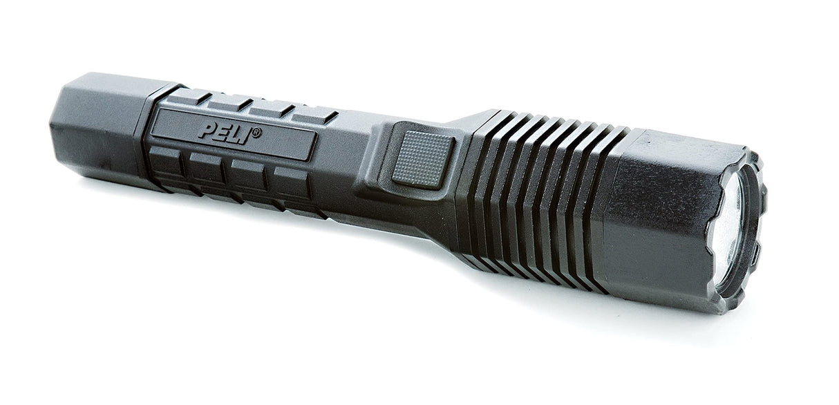PELI 7060 Linterna LED táctica autoprogramable, Uso Policial y Vigilantes de Seguridad, Resistente al Agua IPX4, 535 Lúmenes, 68h de autonomía, Color: Negro