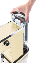 ETA Storio Portafilter I Beige I Espresso Machine I Boquilla de espuma de leche I 20 Bar I Tanque de agua de 750 ml I 1350 W