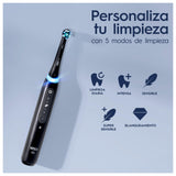 Oral-B iO 5 Cepillo de Dientes Eléctrico Negro Recargable, 1 Cabezal y Estuche De Viaje, 1 Portarrecambios, 5 Modos De Cepillado Con Blanqueamiento Dental, Sensor De Presión, Diseñado por Braun
