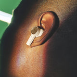 Bang & Olufsen Beoplay EX Auriculares Inalámbricos Bluetooth InEar con Cancelación de Ruido, 6 Micrófonos, Audífonos Impermeables para el Trabajo, Deportivo y Tiempo Libre Gold Tone