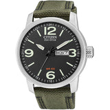Citizen Reloj Analógico para Hombres de Eco-Drive con Correa en Tejido