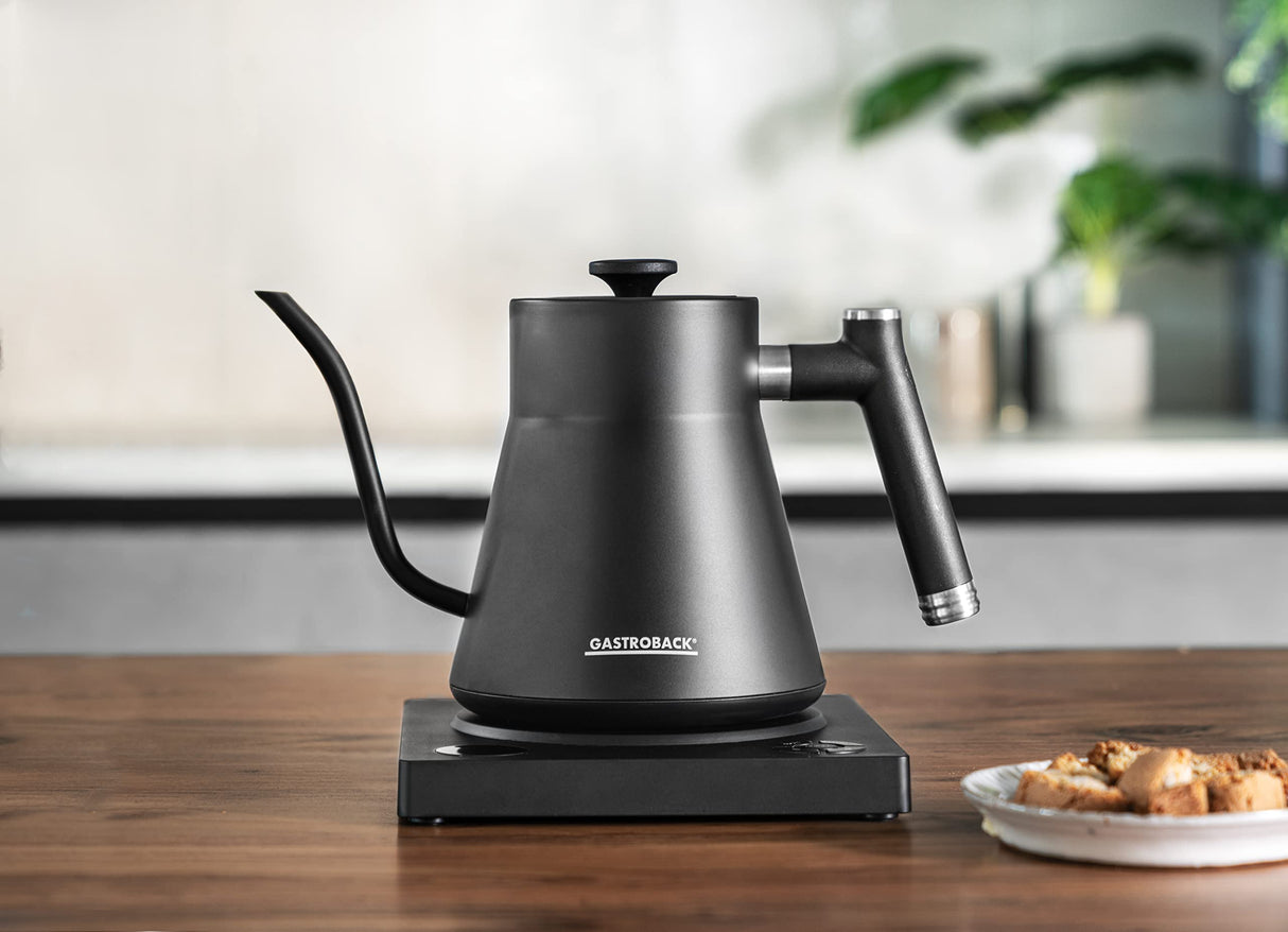 GASTROBACK Hervidor de agua de diseño Pour Over Advanced #42329 + filtro de porcelana (1 x 1), color negro