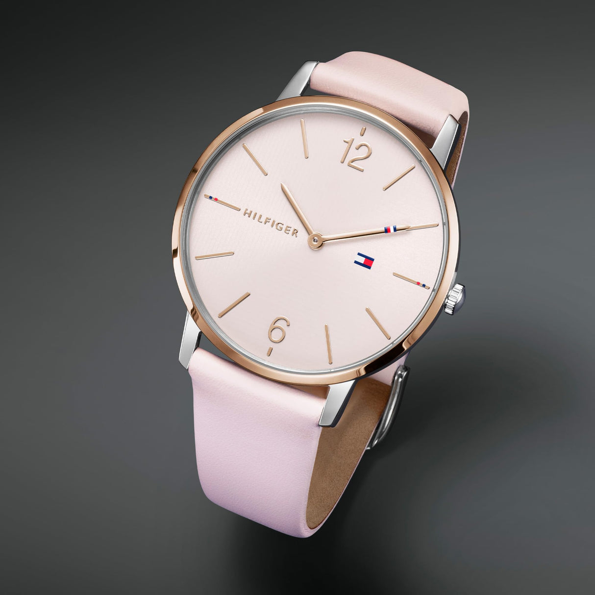 Tommy Hilfiger Reloj Analógico de Cuarzo para Mujer - Pulsera de Cuero Rosa, Esfera Rosa con Efecto Sol, Caja de 41 mm, Resistente al Agua 3ATM - 1781973