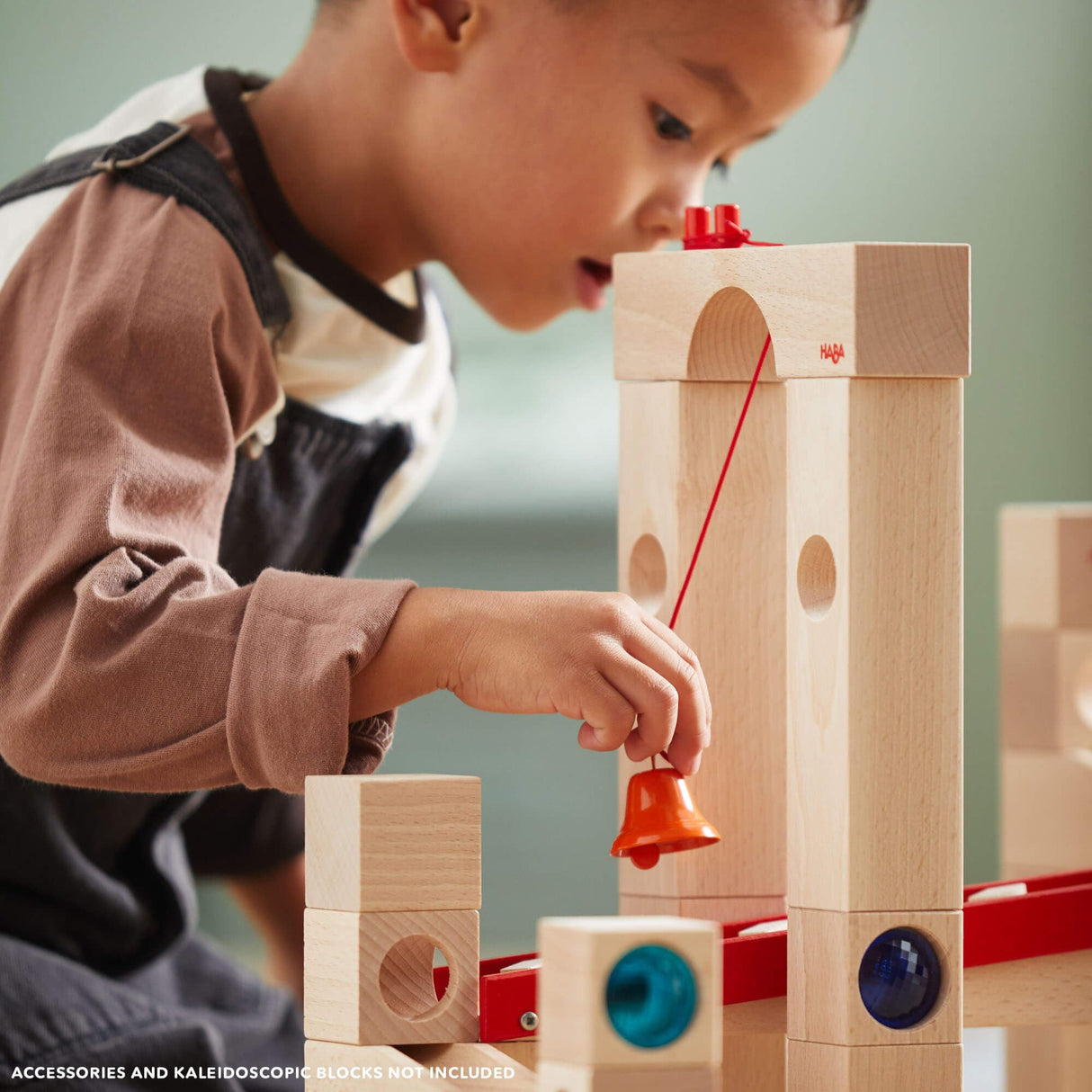 HABA 1136 Ball Track – Large Basic Pack- Large Construction Set with 42 Beechwood Pieces. Includes 6 Glass Marbles and a Little Bell. For Ages 4 and Up (Made in Germany)