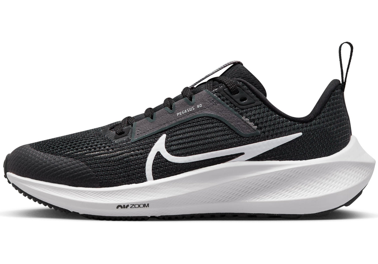 Nike Air Zoom Pegasus 40 (GS), Bajo, Black/White-Iron Grey, 36.5 EU