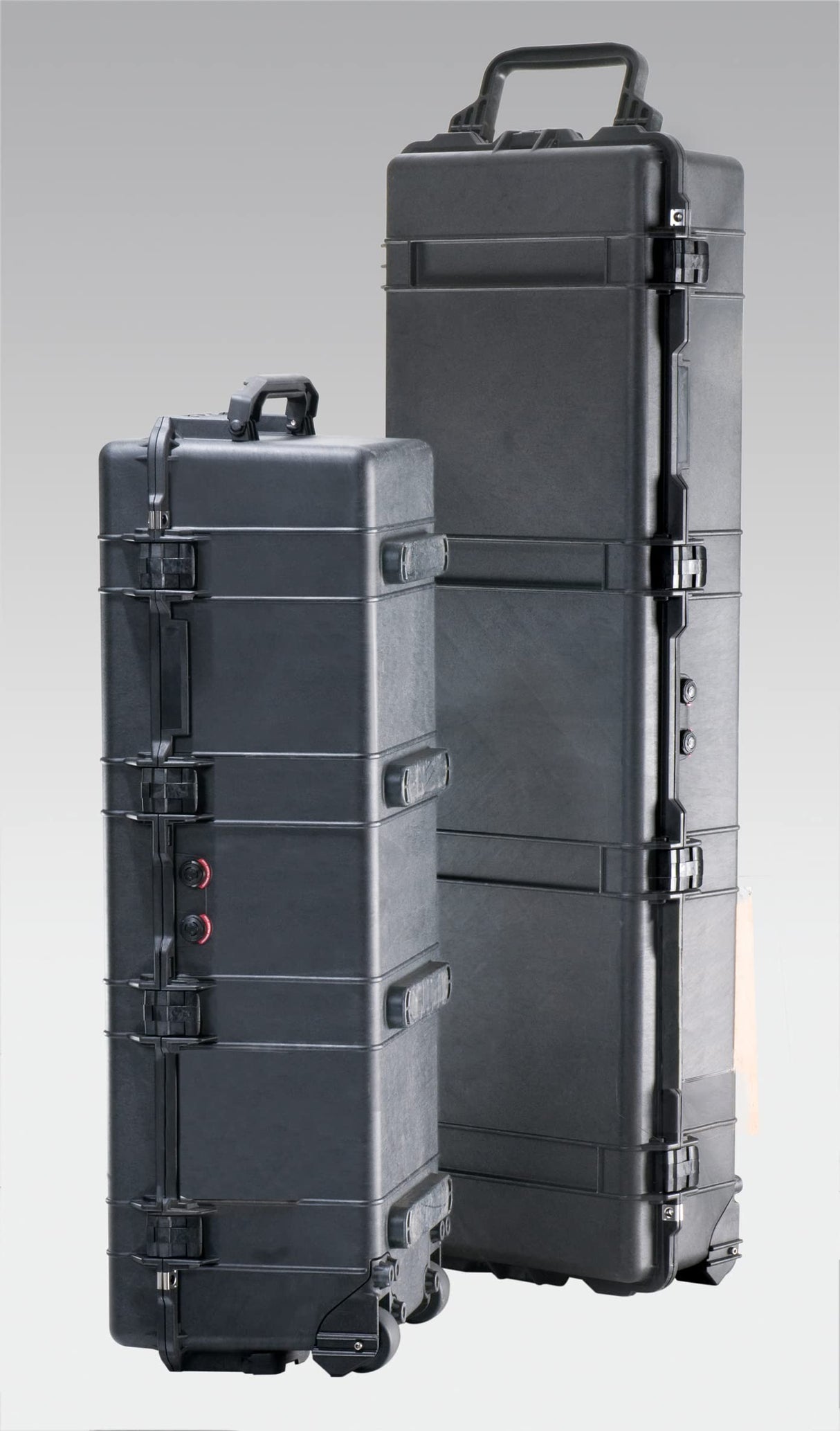 PELI 1740 Maleta Larga para Transportar trípodes, Armas, Instrumentos y Herramientas alargadas, IP67 estanca e Impermeable al Polvo, Fabricada en EE.UU., 105L de Capacidad, sin Espuma, Color Negro